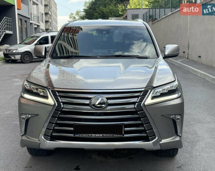 Сірий Лексус ЛХ, об'ємом двигуна 4.46 л та пробігом 98 тис. км за 81000 $, фото 7 на Automoto.ua