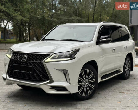 Серый Лексус ЛХ, объемом двигателя 5.66 л и пробегом 119 тыс. км за 73000 $, фото 7 на Automoto.ua