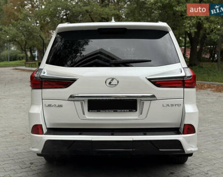 Серый Лексус ЛХ, объемом двигателя 5.66 л и пробегом 119 тыс. км за 73000 $, фото 5 на Automoto.ua