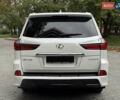 Серый Лексус ЛХ, объемом двигателя 5.66 л и пробегом 119 тыс. км за 73000 $, фото 5 на Automoto.ua