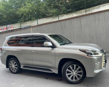 Лексус ЛХ 2019 в Харькове на Automoto.ua Серый Лексус ЛХ, объемом двигателя 4.5 л и пробегом 90 тыс. км за 82500 $, фото 3 на Automoto.ua