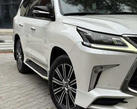 Серый Лексус ЛХ, объемом двигателя 5.66 л и пробегом 119 тыс. км за 73000 $, фото 10 на Automoto.ua