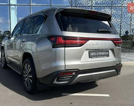 Лексус ЛХ 2022 в Киеве на Automoto.ua Серый Лексус ЛХ, объемом двигателя 3.35 л и пробегом 105 тыс. км за 109626 $, фото 1 на Automoto.ua