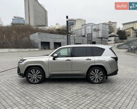 Сірий Лексус ЛХ, об'ємом двигуна 3.35 л та пробігом 47 тис. км за 114999 $, фото 3 на Automoto.ua