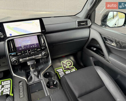 Сірий Лексус ЛХ, об'ємом двигуна 3.35 л та пробігом 34 тис. км за 109999 $, фото 27 на Automoto.ua