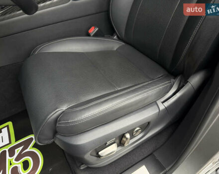 Сірий Лексус ЛХ, об'ємом двигуна 3.35 л та пробігом 34 тис. км за 109999 $, фото 24 на Automoto.ua