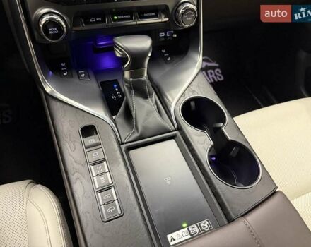 Сірий Лексус ЛХ, об'ємом двигуна 3.35 л та пробігом 9 тис. км за 125990 $, фото 66 на Automoto.ua