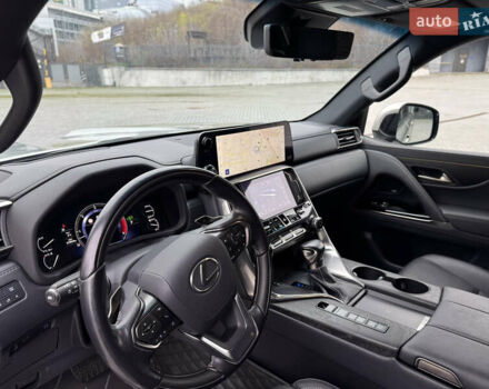 Сірий Лексус ЛХ, об'ємом двигуна 3.35 л та пробігом 47 тис. км за 114999 $, фото 16 на Automoto.ua