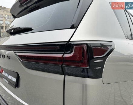 Сірий Лексус ЛХ, об'ємом двигуна 3.35 л та пробігом 47 тис. км за 114999 $, фото 12 на Automoto.ua