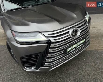 Сірий Лексус ЛХ, об'ємом двигуна 3.35 л та пробігом 34 тис. км за 109999 $, фото 6 на Automoto.ua