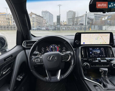 Сірий Лексус ЛХ, об'ємом двигуна 3.35 л та пробігом 47 тис. км за 114999 $, фото 23 на Automoto.ua