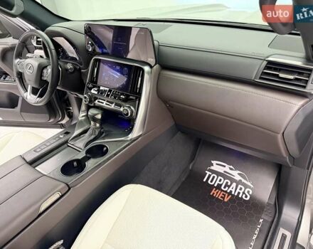 Сірий Лексус ЛХ, об'ємом двигуна 3.35 л та пробігом 9 тис. км за 125990 $, фото 42 на Automoto.ua