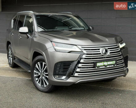 Сірий Лексус ЛХ, об'ємом двигуна 3.35 л та пробігом 34 тис. км за 109999 $, фото 4 на Automoto.ua