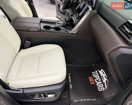 Сірий Лексус ЛХ, об'ємом двигуна 3.35 л та пробігом 9 тис. км за 125990 $, фото 44 на Automoto.ua
