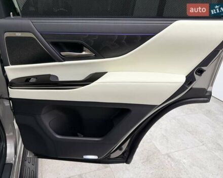 Сірий Лексус ЛХ, об'ємом двигуна 3.35 л та пробігом 9 тис. км за 125990 $, фото 31 на Automoto.ua