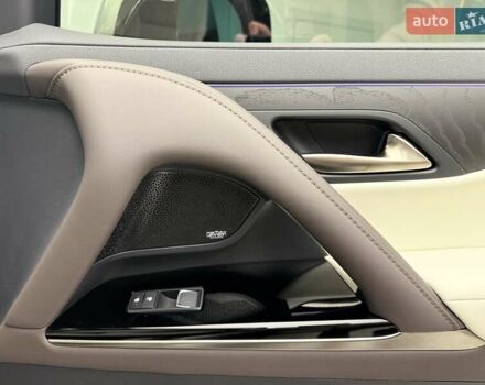 Сірий Лексус ЛХ, об'ємом двигуна 3.35 л та пробігом 9 тис. км за 125990 $, фото 41 на Automoto.ua