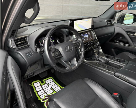 Сірий Лексус ЛХ, об'ємом двигуна 3.35 л та пробігом 34 тис. км за 109999 $, фото 33 на Automoto.ua