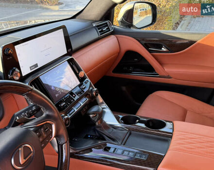 Серый Лексус ЛХ, объемом двигателя 3.45 л и пробегом 108 тыс. км за 112000 $, фото 30 на Automoto.ua