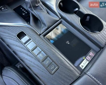 Сірий Лексус ЛХ, об'ємом двигуна 3.35 л та пробігом 29 тис. км за 119900 $, фото 50 на Automoto.ua