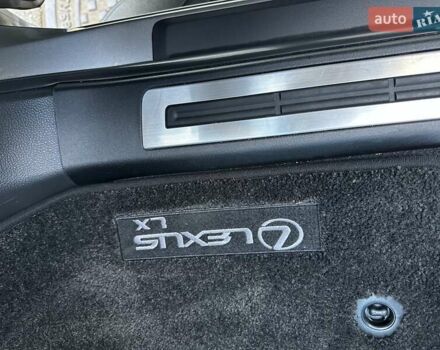 Сірий Лексус ЛХ, об'ємом двигуна 3.35 л та пробігом 29 тис. км за 119900 $, фото 70 на Automoto.ua