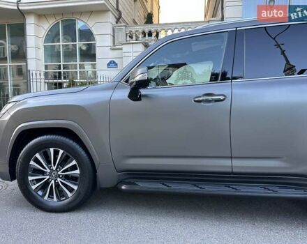 Сірий Лексус ЛХ, об'ємом двигуна 3.35 л та пробігом 29 тис. км за 119900 $, фото 22 на Automoto.ua