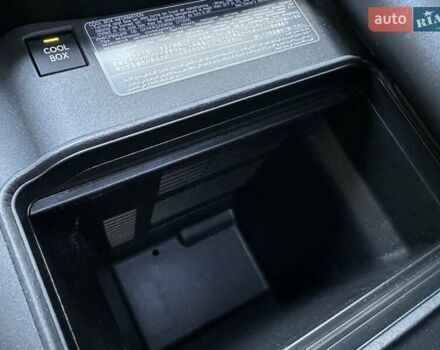 Сірий Лексус ЛХ, об'ємом двигуна 3.35 л та пробігом 29 тис. км за 119900 $, фото 61 на Automoto.ua