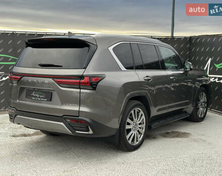 Серый Лексус ЛХ, объемом двигателя 3.45 л и пробегом 88 тыс. км за 124999 $, фото 40 на Automoto.ua