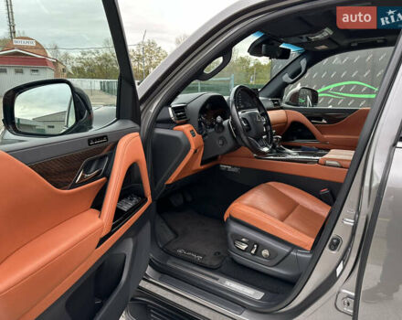 Серый Лексус ЛХ, объемом двигателя 3.45 л и пробегом 88 тыс. км за 124999 $, фото 5 на Automoto.ua