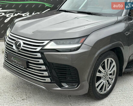 Серый Лексус ЛХ, объемом двигателя 3.45 л и пробегом 88 тыс. км за 124999 $, фото 4 на Automoto.ua