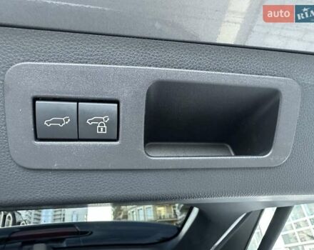 Сірий Лексус ЛХ, об'ємом двигуна 3.35 л та пробігом 29 тис. км за 119900 $, фото 90 на Automoto.ua