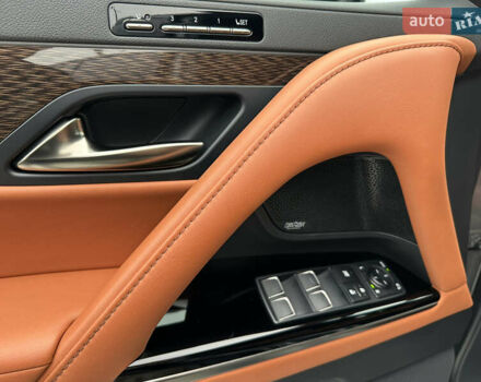 Серый Лексус ЛХ, объемом двигателя 3.45 л и пробегом 88 тыс. км за 124999 $, фото 6 на Automoto.ua