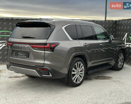 Серый Лексус ЛХ, объемом двигателя 3.45 л и пробегом 88 тыс. км за 124999 $, фото 1 на Automoto.ua