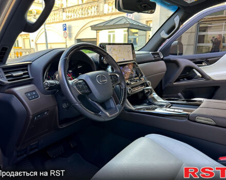 Серый Лексус ЛХ, объемом двигателя 3.3 л и пробегом 16 тыс. км за 125900 $, фото 8 на Automoto.ua