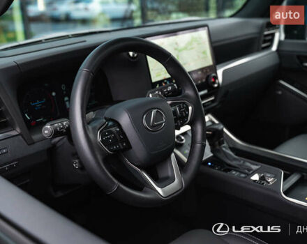 Сірий Лексус ЛХ, об'ємом двигуна 3.45 л та пробігом 3 тис. км за 93081 $, фото 22 на Automoto.ua