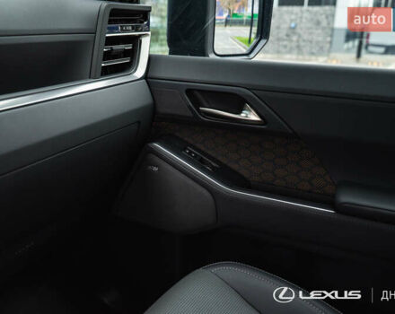 Сірий Лексус ЛХ, об'ємом двигуна 3.45 л та пробігом 3 тис. км за 93081 $, фото 47 на Automoto.ua