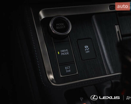Сірий Лексус ЛХ, об'ємом двигуна 3.45 л та пробігом 3 тис. км за 93081 $, фото 36 на Automoto.ua
