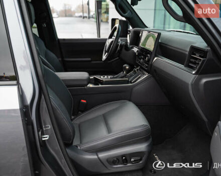 Сірий Лексус ЛХ, об'ємом двигуна 3.45 л та пробігом 3 тис. км за 93081 $, фото 39 на Automoto.ua