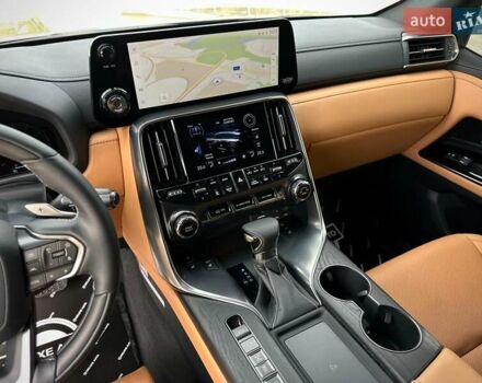 Сірий Лексус ЛХ, об'ємом двигуна 3.35 л та пробігом 2 тис. км за 135500 $, фото 65 на Automoto.ua