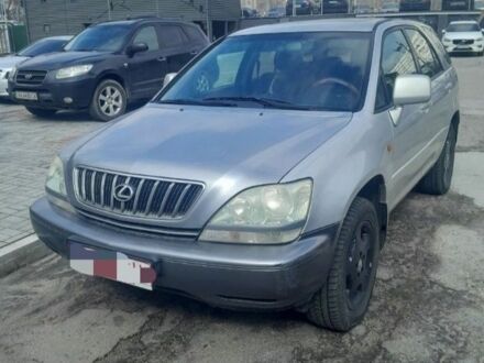 Серый Лексус ЛХ, объемом двигателя 3.2 л и пробегом 210 тыс. км за 5500 $, фото 1 на Automoto.ua