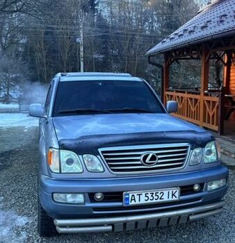 Серый Лексус ЛХ, объемом двигателя 4.7 л и пробегом 350 тыс. км за 13500 $, фото 1 на Automoto.ua