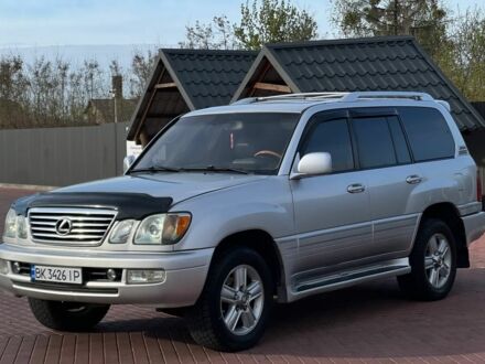 Лексус ЛХ 2005 у Сарнах на Automoto.ua Сірий Лексус ЛХ, об'ємом двигуна 4.7 л та пробігом 260 тис. км за 12500 $, фото 1 на Automoto.ua