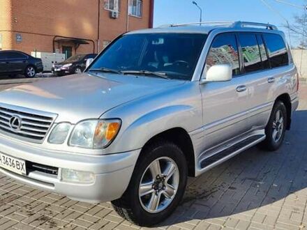 Серый Лексус ЛХ, объемом двигателя 4.67 л и пробегом 258 тыс. км за 19000 $, фото 1 на Automoto.ua