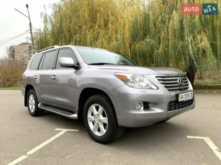Сірий Лексус ЛХ, об'ємом двигуна 5.66 л та пробігом 175 тис. км за 32800 $, фото 1 на Automoto.ua