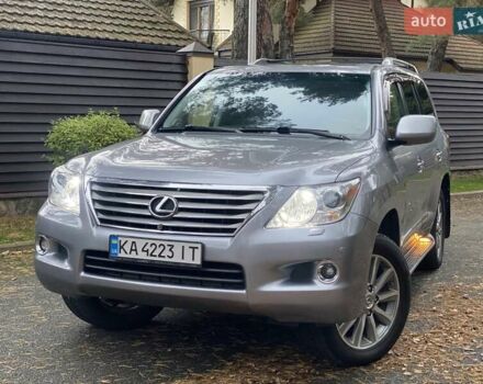 Сірий Лексус ЛХ, об'ємом двигуна 5.7 л та пробігом 295 тис. км за 21555 $, фото 1 на Automoto.ua