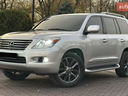Серый Лексус ЛХ, объемом двигателя 5.66 л и пробегом 262 тыс. км за 22999 $, фото 1 на Automoto.ua