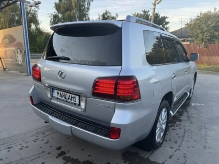 Серый Лексус ЛХ, объемом двигателя 5.7 л и пробегом 320 тыс. км за 22300 $, фото 1 на Automoto.ua
