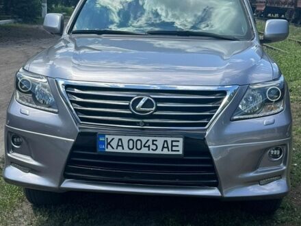 Сірий Лексус ЛХ, об'ємом двигуна 5.66 л та пробігом 185 тис. км за 26000 $, фото 1 на Automoto.ua