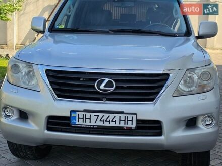 Сірий Лексус ЛХ, об'ємом двигуна 5.66 л та пробігом 210 тис. км за 18400 $, фото 1 на Automoto.ua
