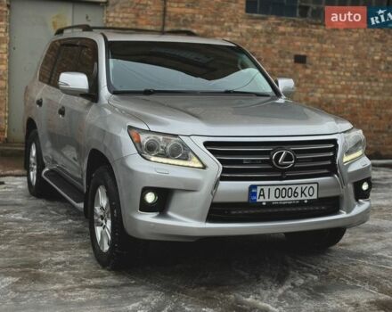 Серый Лексус ЛХ, объемом двигателя 5.7 л и пробегом 437 тыс. км за 28300 $, фото 1 на Automoto.ua