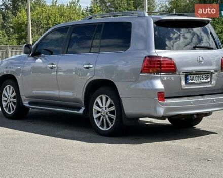Сірий Лексус ЛХ, об'ємом двигуна 5.7 л та пробігом 238 тис. км за 29500 $, фото 1 на Automoto.ua